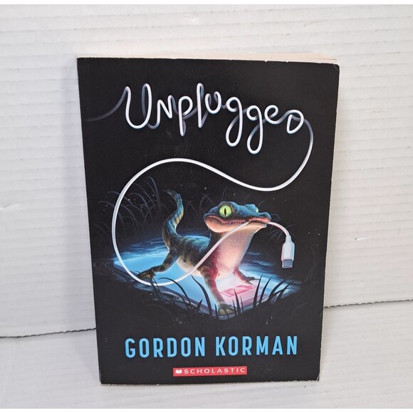 Unplugged - Paperback By Korman, Gordon - GOOD Signed Signature Book Autograph - Picture 1 of 6